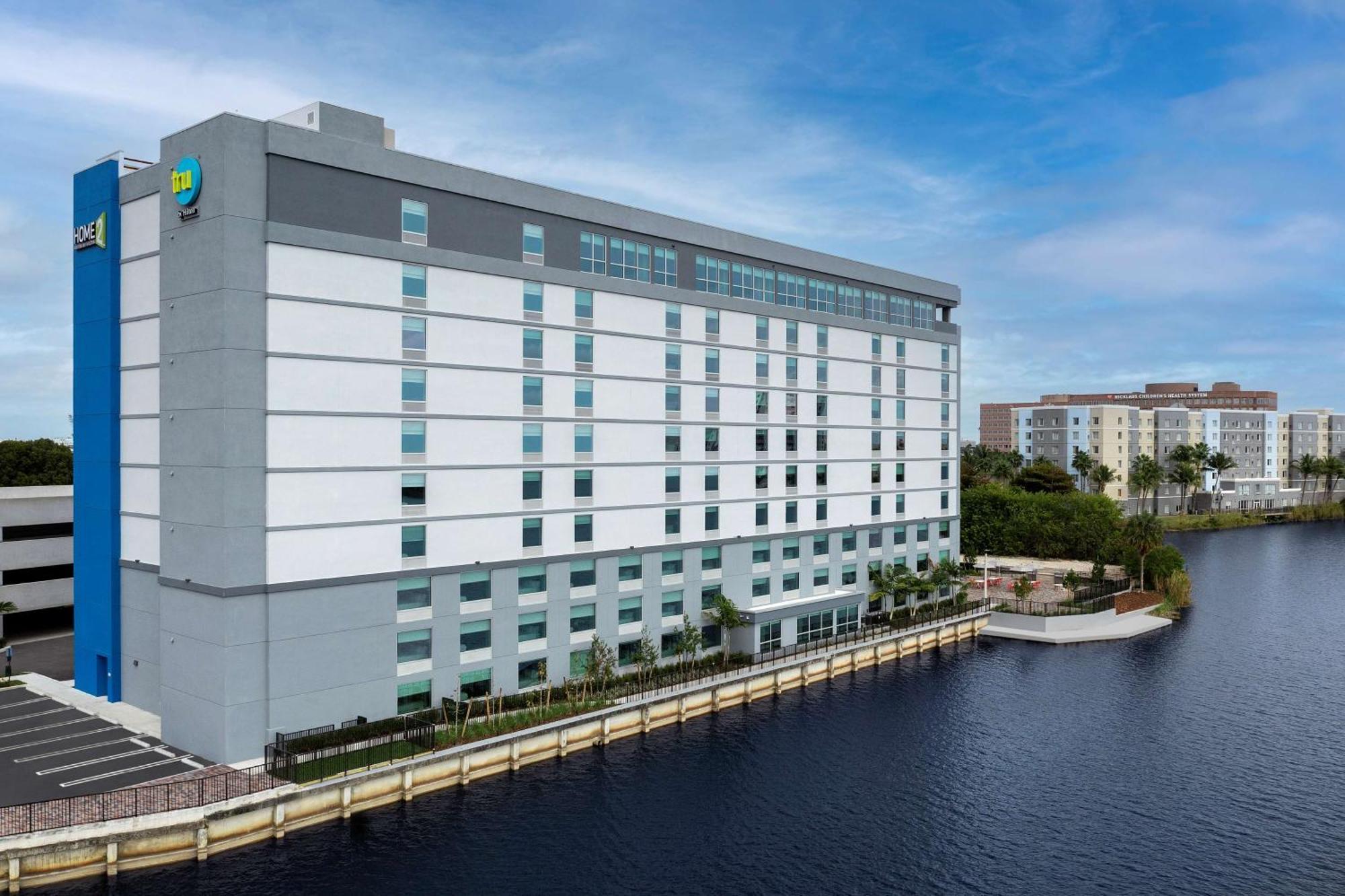 Home2 Suites By Hilton Miami Airport South Blue Lagoon Exterior photo
